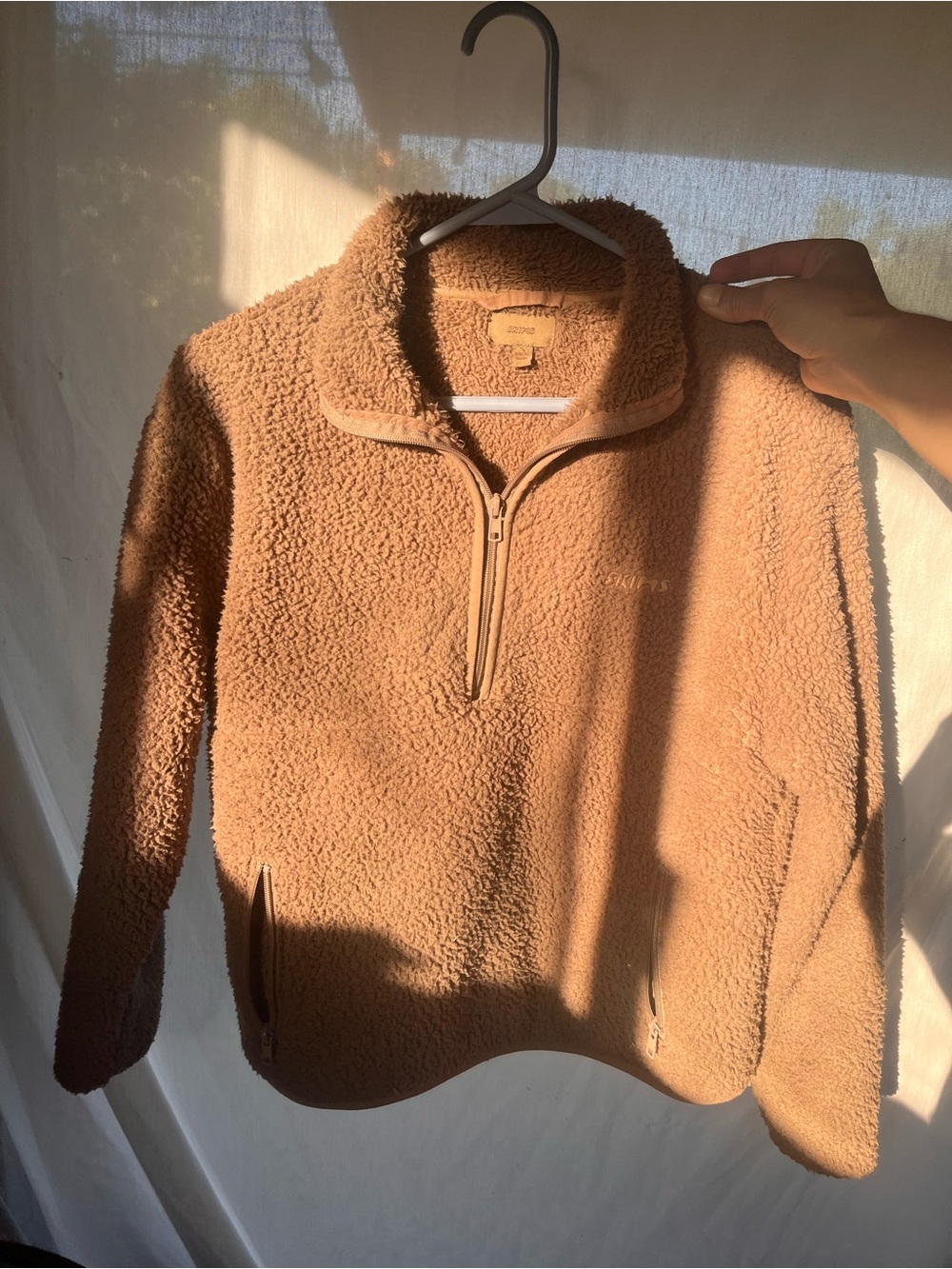 SKIMS extra small Quarter-Zip Teddy Fleece Pullover in Camel